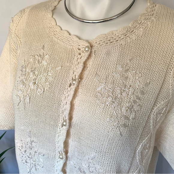 v i n t a g e :: Whimsy Floral Pearl Embroidered Granny Knit Cardigan - Picture 3 of 11
